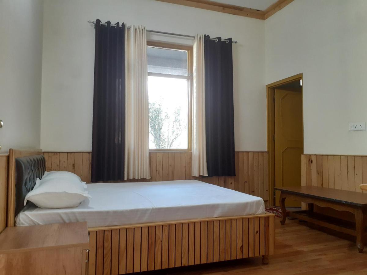 Gazing Moon Homestay Shamshi Екстериор снимка